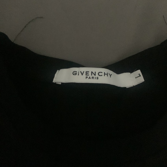 Givenchy Paris tshirt - Picture 3 of 3